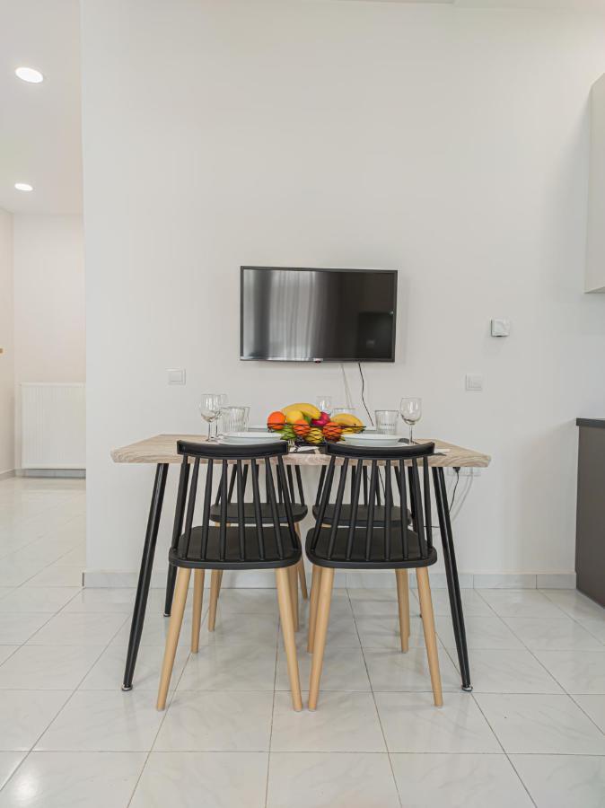 Fully Renovated Apartment In The City Centre With Roof Garden! 3 Minutes From The Bus Station And 6 Minutes From The Old Town ハニア エクステリア 写真